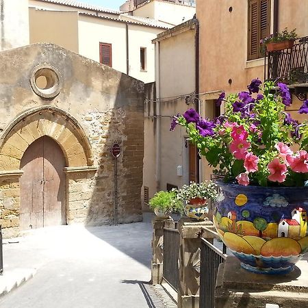 La Bifora Apartment Sciacca Cameră foto